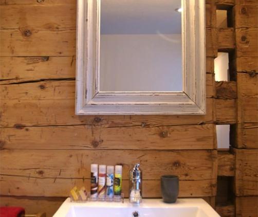 Boutique Hotel The River House Andermatt Rum bild